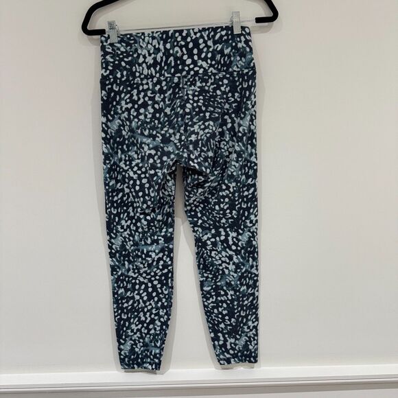 Old Navy Active "Go Dry Balance Leggings" - L - VGUC - Picture 2 of 5